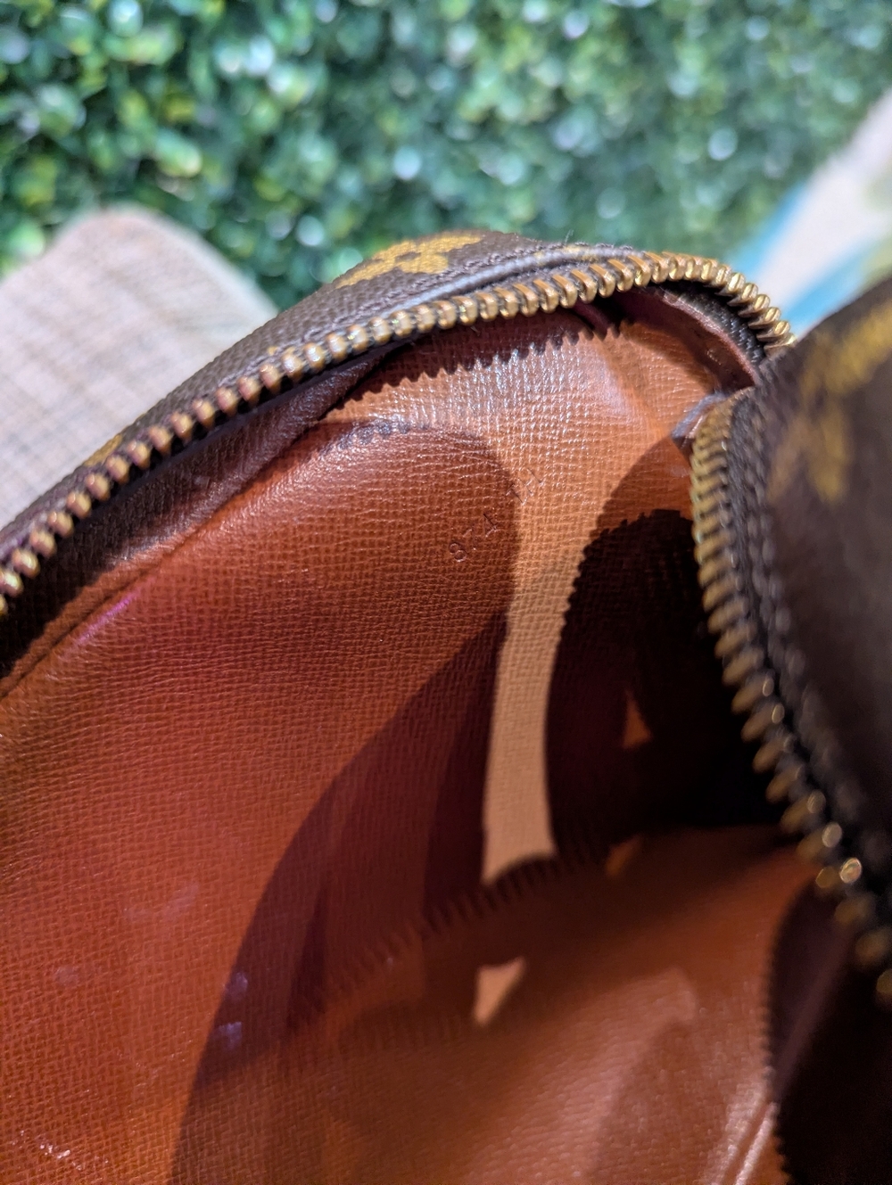 Louis Vuitton Compiegne 23 Monogram 100% Authentic - Picture 7 of 9